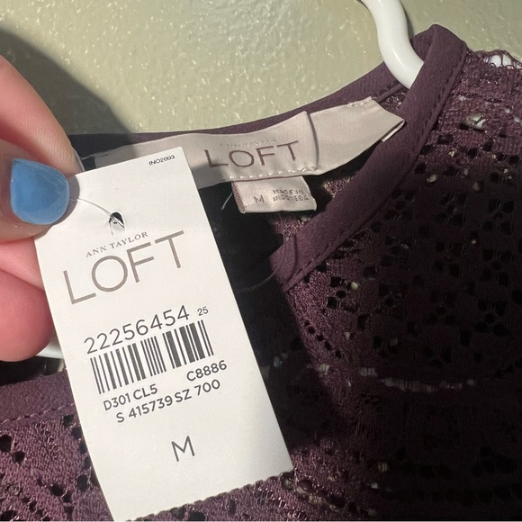 Loft Lace Blouse Plum Purple Eyelash M - Picture 9 of 10